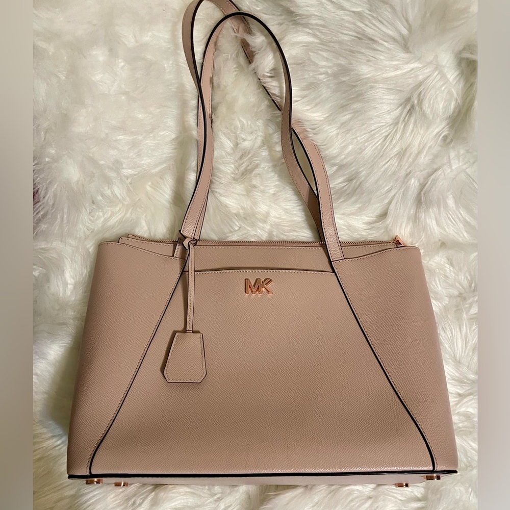 COPY - Michael Kors Medium Maddie-Tote-Blush & Rose Gold